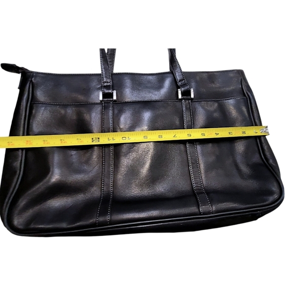 Tignanello Classic Black Leather Computer Bag, Shoulder Bag, Work Tote Nwot - Picture 2 of 6